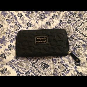 Hello kitty lounge fly wallet